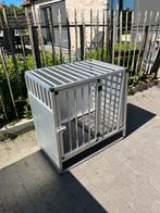 Cage pour chien, utilisée ici pour emmener les chiots, Animaux & Accessoires, Maisons pour chiens, Comme neuf, Enlèvement