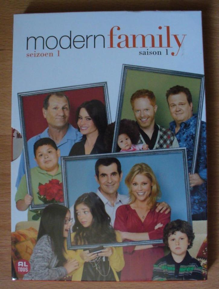 TV SERIE MODERN FAMILY SEIZOEN 1 NOG IN VERPAKKING, Cd's en Dvd's, Dvd's | Tv en Series, Nieuw in verpakking, Komedie, Boxset