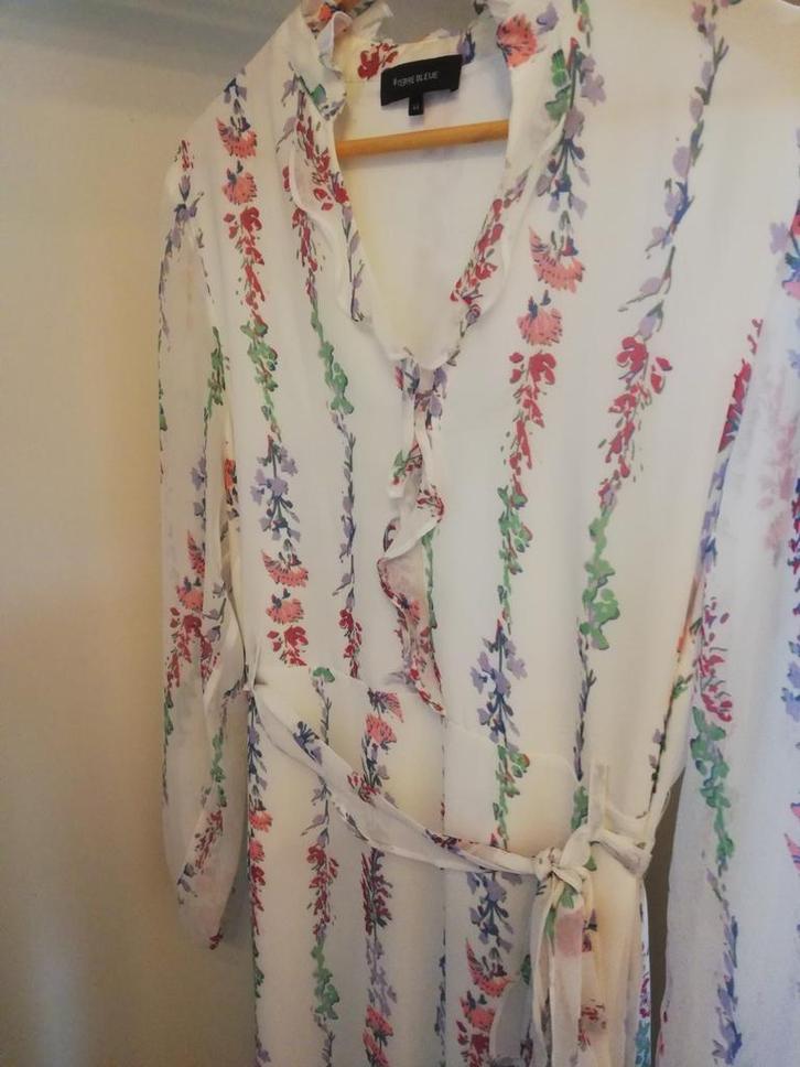 Nieuw prachtig lang kleed Terre Bleue maat 44, Kleding | Dames, Jurken, Nieuw, Maat 42/44 (L), Wit, Onder de knie, Ophalen of Verzenden