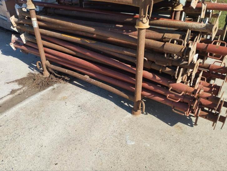 Lot lange stations  schoren, stippen, standsoens 2 m, Doe-het-zelf en Bouw, Metalen, Gebruikt, IJzer, Ophalen