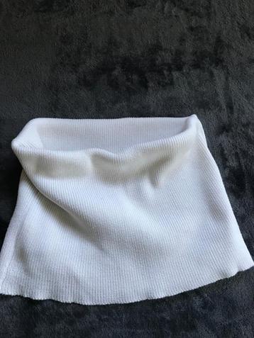 Witte choker in zeer goede staat beschikbaar voor biedingen