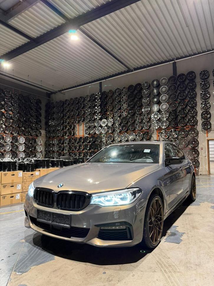 BMW 530 530 xDriveLimousine G30 XB1, Auto's, BMW, Particulier, 5 Reeks, ABS, Achteruitrijcamera, Airbags, Alarm, Bluetooth, Lederen bekleding