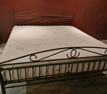 Topper 180 x 200 beschikbaar voor biedingen