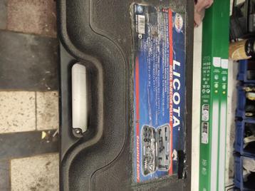 Extracteur d'injecteur diesel beschikbaar voor biedingen