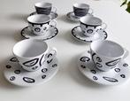 SET VAN 6 DESIGN KOFFIETASSEN MET BORDJE – NIEUW!, Ophalen of Verzenden, Nieuw, Porselein, Kop(pen) en/of Schotel(s)