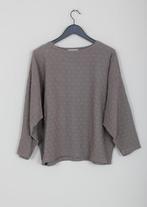 Black Crane; beige sweater , M., Kleding | Dames, Ophalen of Verzenden, Beige
