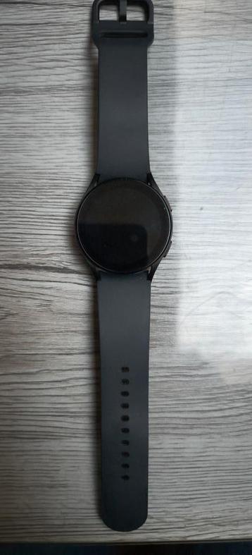 Samsung Galaxy Watch 5 40mm zwart + originele USB-C laadkabe beschikbaar voor biedingen
