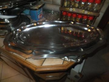 14 Plateaux INOX plusieurs tailles beschikbaar voor biedingen