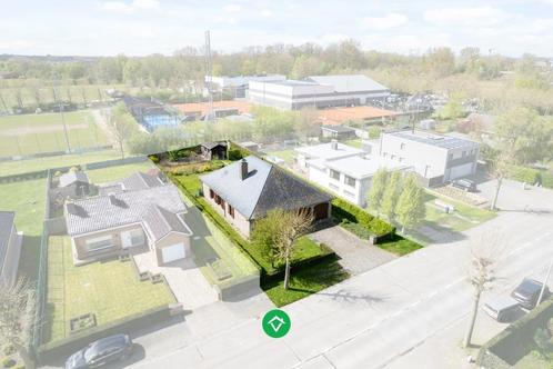 ALLEENSTAANDE WONING MET DRIE SLPKS+DUBBELE GARAGE KOEKELARE, Immo, Maisons à vendre, Province de Flandre-Occidentale, 500 à 1000 m²