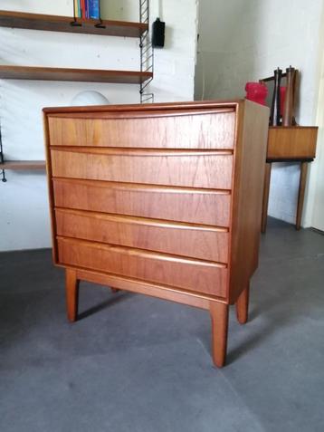 Svend Aage madsen Deense retro jaren 60 teak ladekast