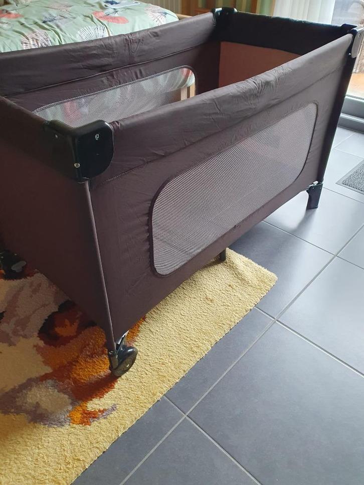 Baby/kinderbed met matras (opvouwbaar) incl. lakentjes, Kinderen en Baby's, Kinderkamer | Bedden, Zo goed als nieuw, Minder dan 140 cm