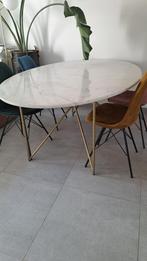 Eettafel geconstitueerd marmer te koop! (exclusief stoelen), Ophalen, Minimalistisch, stijlvol, 100 tot 150 cm, Zo goed als nieuw