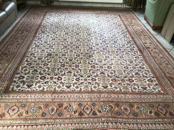 Grand Tapis herati beschikbaar voor biedingen