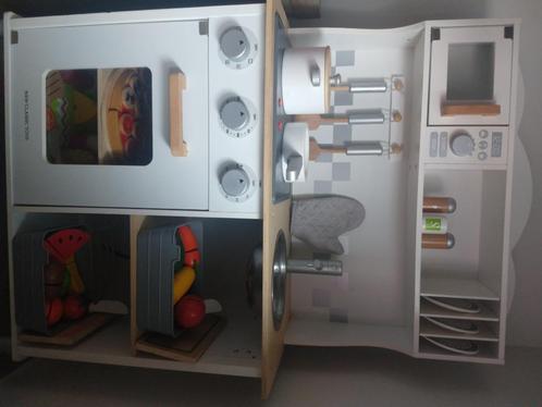 Speelgoed Houten keuken  new classic toys, Kinderen en Baby's, Speelgoed | Speelkeukens, Zo goed als nieuw, Speelkeuken-accessoire