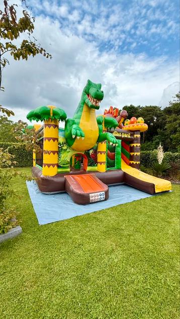 Springkasteel Dino te huur beschikbaar voor biedingen