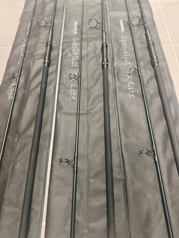 3x Shimano Specialist Tx Lite 10ft 3Lb **NIEUW**, Sports nautiques & Bateaux, Pêche à la ligne | Carpes, Neuf, Canne à lancer