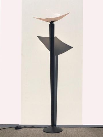 LUXO Design < Vintage 80s >  Vloerlamp beschikbaar voor biedingen