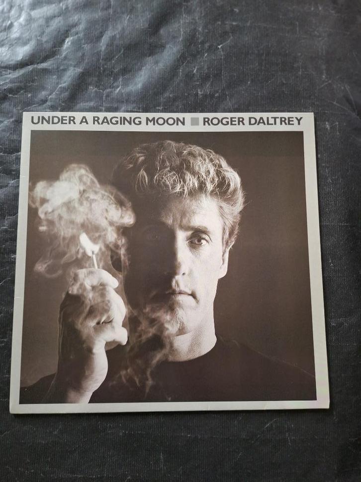ROGER DALTREY "Under a Raging Moon" LP (1985) IZGS, CD & DVD, Vinyles | Rock, Comme neuf, Pop rock, 12 pouces, Enlèvement ou Envoi