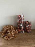 Set van 43 kerstballen en slingers, Ophalen, Gebruikt