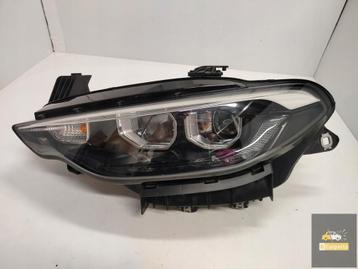 Fiat Tipo LED Lens Wit Boven Zwart Onder Links beschikbaar voor biedingen