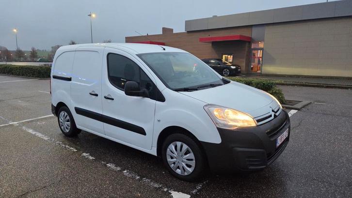 CITROEN BERLINGO 1.6 disel evro6. AD-BLUE bj.2018. 100000km, Auto's, Citroën, Particulier, Berlingo, Diesel, Euro 6, 5 deurs, Handgeschakeld