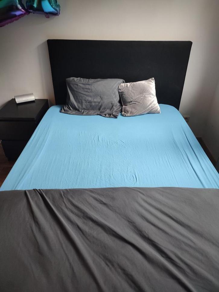 Boxspring + nachtkastje zwart 140 cm breed, Huis en Inrichting, Slaapkamer | Boxsprings, Gebruikt, 140 cm, Twijfelaar, Zwart, Ophalen