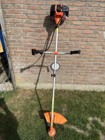 bosmaaier / grastrimmer beschikbaar voor biedingen