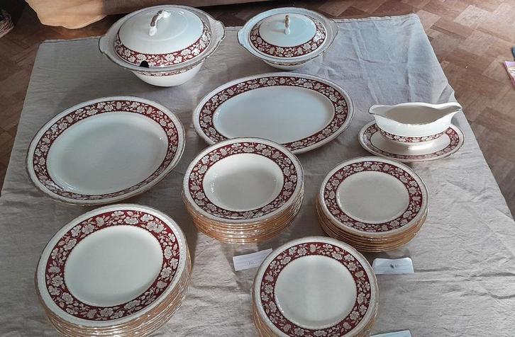 Prachtig servies Swinnertons Majestic Vellum England., Antiek en Kunst, Antiek | Porselein, Ophalen