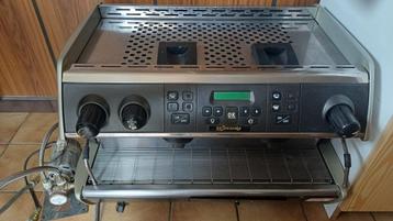 machine à café avec pastilles, Utilisé, Dosettes et capsules de café, 2 à 4 tasses, Enlèvement