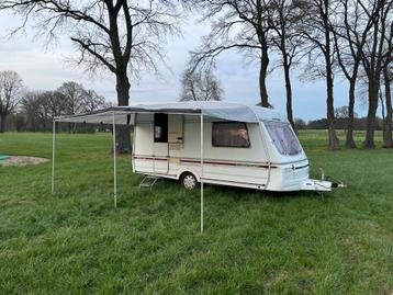 Swift Challenger 400, Caravanes & Camping, 4 à 5 mètres, Poêle, 750 - 1000 kg, Particulier