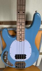 STERLING BY MUSIC MAN STINGRAY RAY4LH, Muziek en Instrumenten, Snaarinstrumenten | Gitaren | Bas, Ophalen, Zo goed als nieuw, Elektrisch
