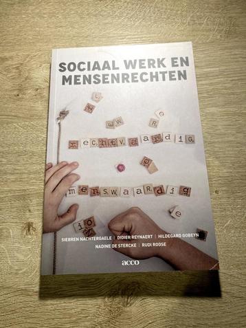 Sociaal werk en mensenrechten beschikbaar voor biedingen