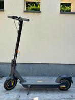 SEGWAY Ninebot Kickscooter Max G30E II, Fietsen en Brommers, Steps, Ophalen, Zo goed als nieuw, Elektrische step (E-scooter), Segway ninebot