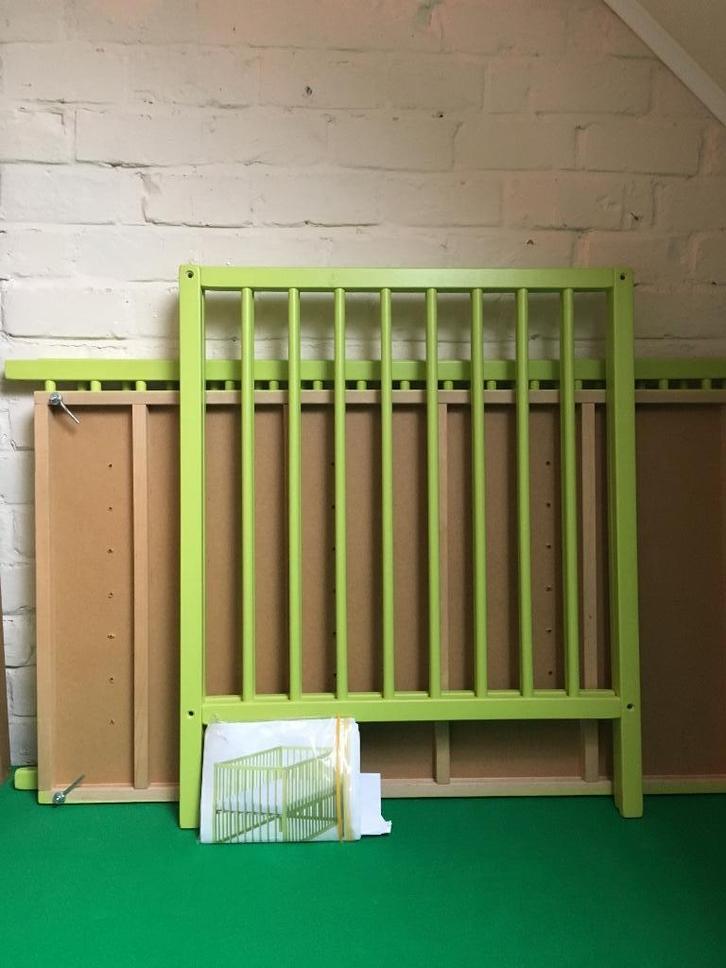 baby/kinderen meegroeibed (60x120) mét matras en beddegoed, Kinderen en Baby's, Kinderkamer | Bedden, Zo goed als nieuw, Minder dan 140 cm