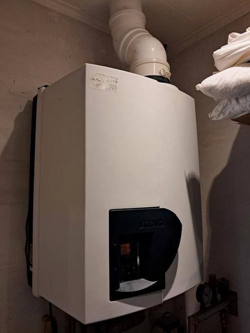 Hoogrendementsketel ATAG, Doe-het-zelf en Bouw, Chauffageketels en Boilers, Zo goed als nieuw, Ophalen