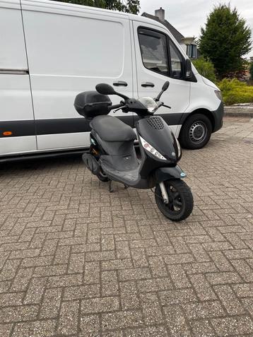 scooter beschikbaar voor biedingen