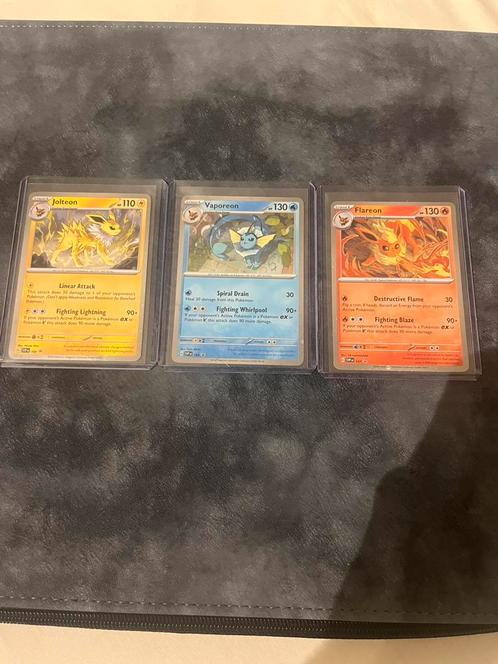 Eevee evolutions setje, Hobby en Vrije tijd, Verzamelkaartspellen | Pokémon, Ophalen of Verzenden