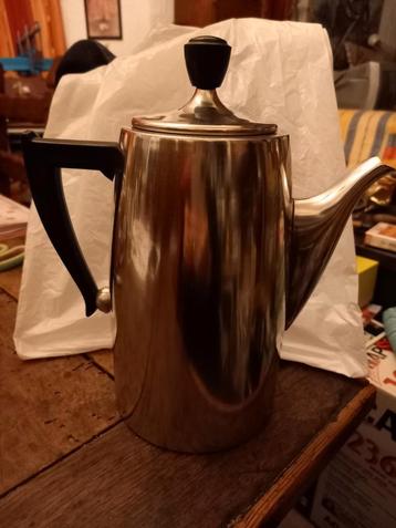 Verseuse à café beschikbaar voor biedingen