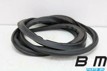 Achterkleprubber Octavia 3 Combi FL 5E9827705F disponible aux enchères