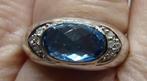 Witgouden ring 10K met blauwe Topaas en Briljanten, maat 18, Handtassen en Accessoires, Ringen, 18 tot 19, Nieuw, Met edelsteen