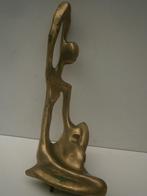 koperen beeldje, Ophalen