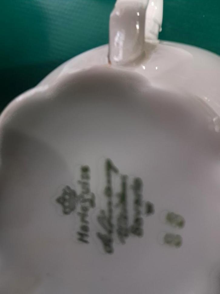 Bordjes en tassen oude, Antiek en Kunst, Antiek | Schalen, Ophalen of Verzenden