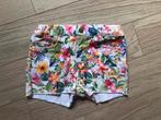 Gebloemd shortje Mayoral, Kinderen en Baby's, Babykleding | Maat 86, Gebruikt, Broekje, Mayoral, Verzenden