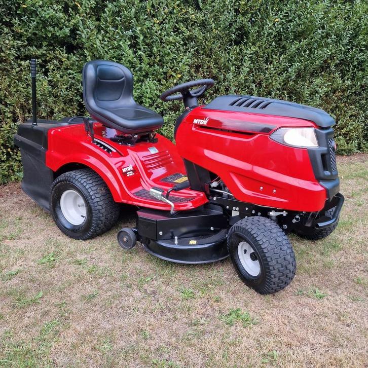 Krachtige 20 & 22 pk zitmaaiers, mulch en opvangbak, Tuin en Terras, Zitmaaiers, Zo goed als nieuw, 90 tot 120 cm, Opvangbak, Ophalen