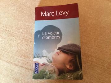 Livre Le voleur d’ombres de Marc Levy beschikbaar voor biedingen