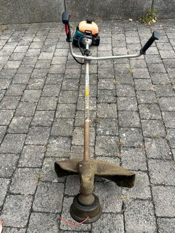 Makita bosmaaier - benzine beschikbaar voor biedingen