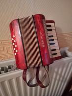 Accordeon van hohner, Muziek en Instrumenten, Accordeons, Met riemen, 32-bas, Zo goed als nieuw, Hohner