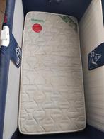 3 matrasjes €8/stuk voor een babybed te koop, Ophalen, Zo goed als nieuw