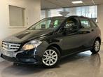 Mercedes-Benz B180 Benzine| 75.000KM| 2012| 1 jaar garantie, Testrit aan huis, Stof, 4 cilinders, Zwart
