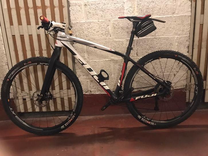 Fuji full carbon, Fietsen en Brommers, Fietsen | Heren | Sportfietsen en Toerfietsen, Zo goed als nieuw, Overige merken, 15 tot 20 versnellingen